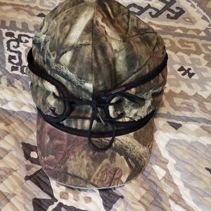 Crown Camouflage Men's Hat